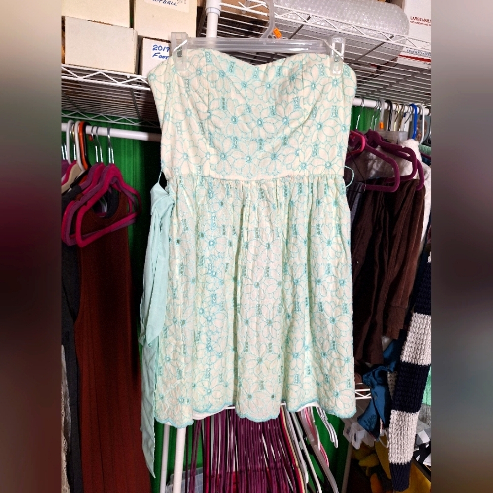 ANNABELLA BLUE AND WHITE DRESS SIZE SMALL